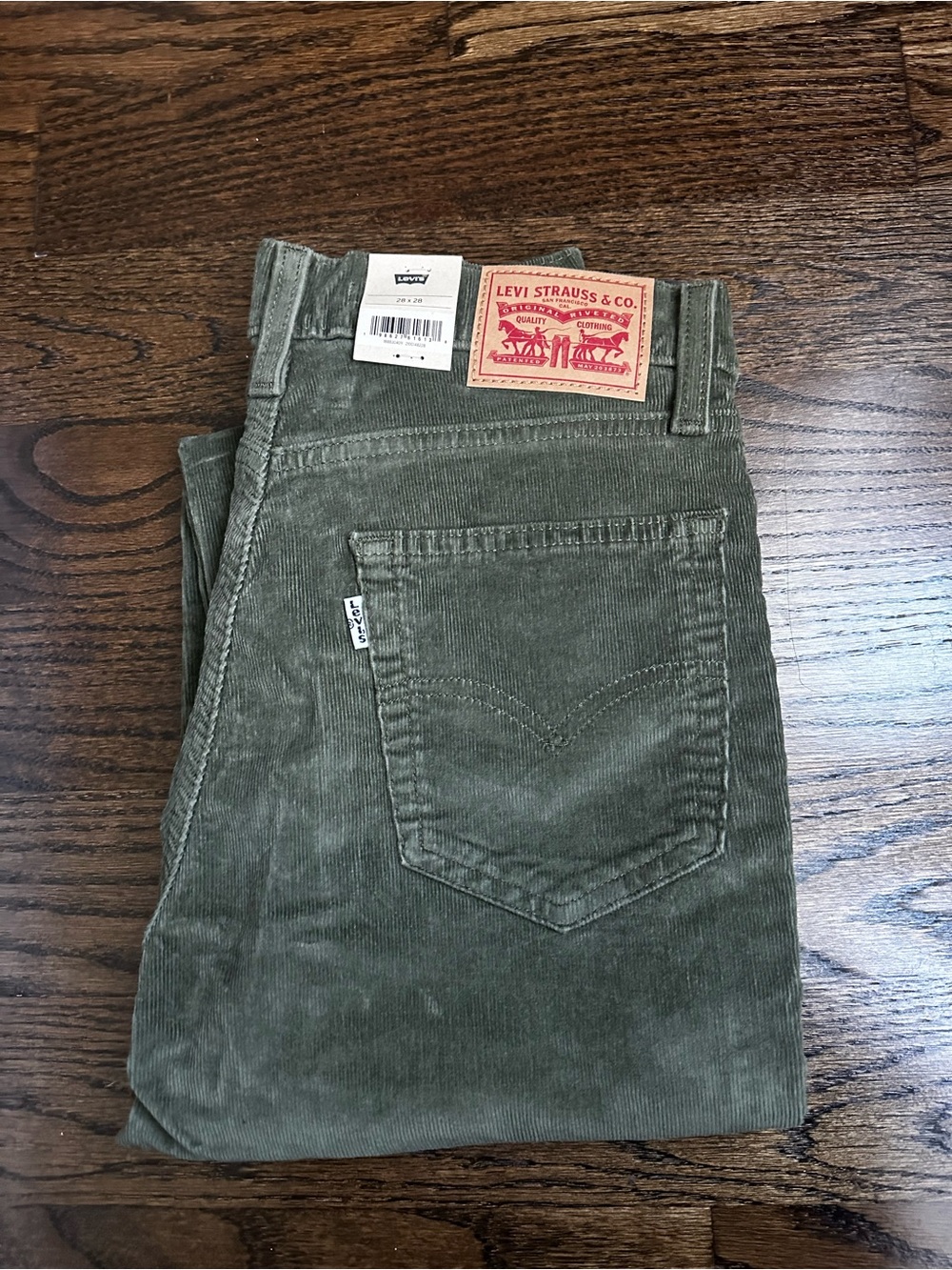 Levi's Women Olive Corduroy Pants - Classic Back Pocket